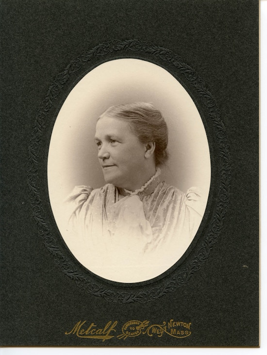 Portrait of Sarah Fuller facing left.